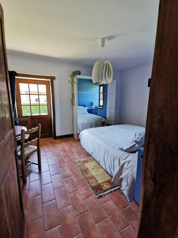 La Ferme De La Terve Bed and Breakfast Bruailles Exteriör bild